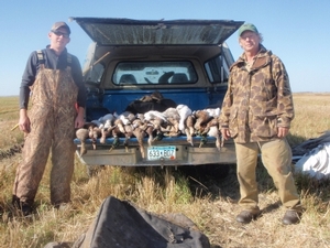 2010_waterfowl_hunting_20110125_1859403238.jpg