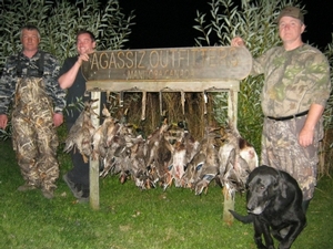 2010_waterfowl_hunting_20110126_1021945645.jpg