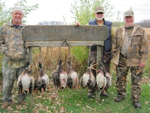 2010_waterfowl_hunting_20110126_1835877360.jpg