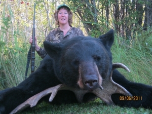 2011_bear_hunting_pictures_20111204_10985373251.jpg