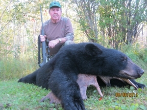 2011_bear_hunting_pictures_20111204_15873407871.jpg