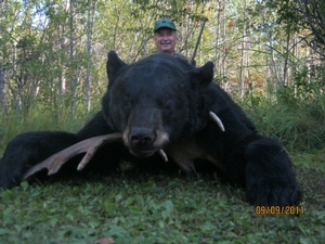 2011_bear_hunting_pictures_20111204_18385905781.jpg