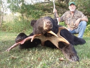 bear_hunting_20100212_15290532391.jpg