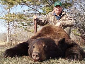 bear_hunting_20100212_20895735181.jpg