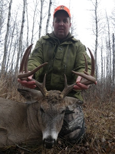 rob%20pics%20whitetail%202012%20021.JPG