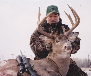 whitetail%20pictures%20for%20webpage_0033%20%282%29.jpg