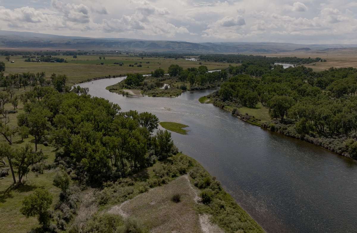 Bighorn River Lodge