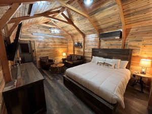 BigSkyCabin1.jpg