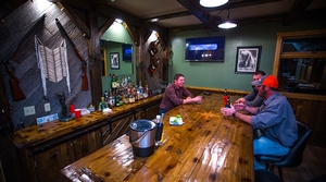 main-lodge-bar.jpg