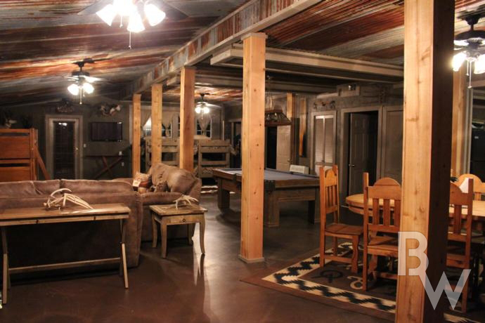 LODGE.jpg