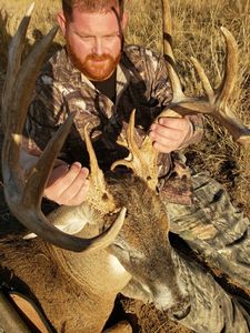 George%20Dafoe%20Whitetail%20Buck%20%285%29.jpg