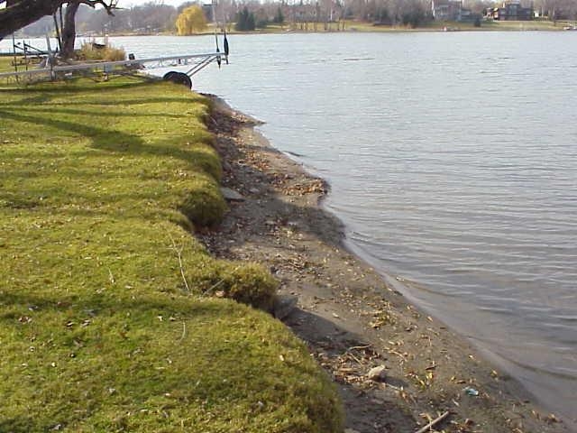 Photo of an eroded shoreline.