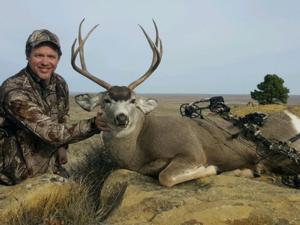 trophy-mule-deer-sd-hunting.jpg