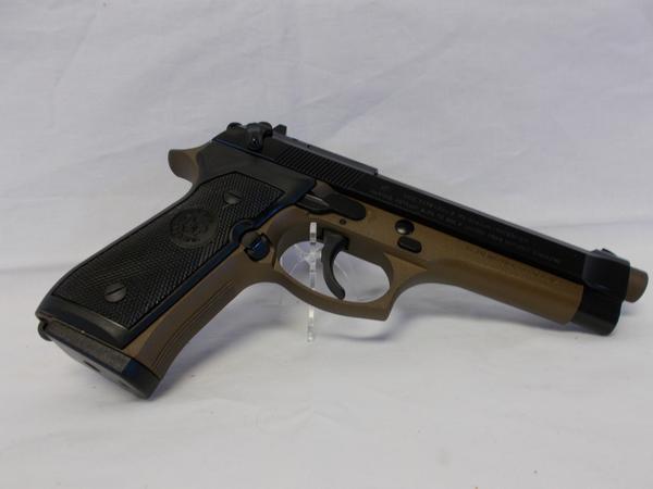 Beretta 92FS 9mm FDE