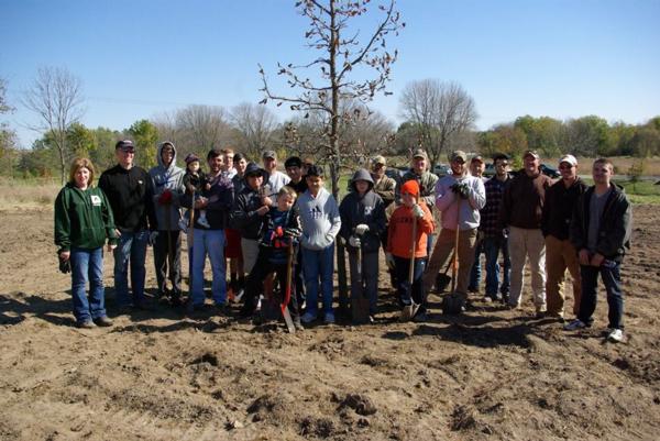 Habitat Project Savanna Grassland Tree Planting Project Outreach at Squaw Creek - 2016