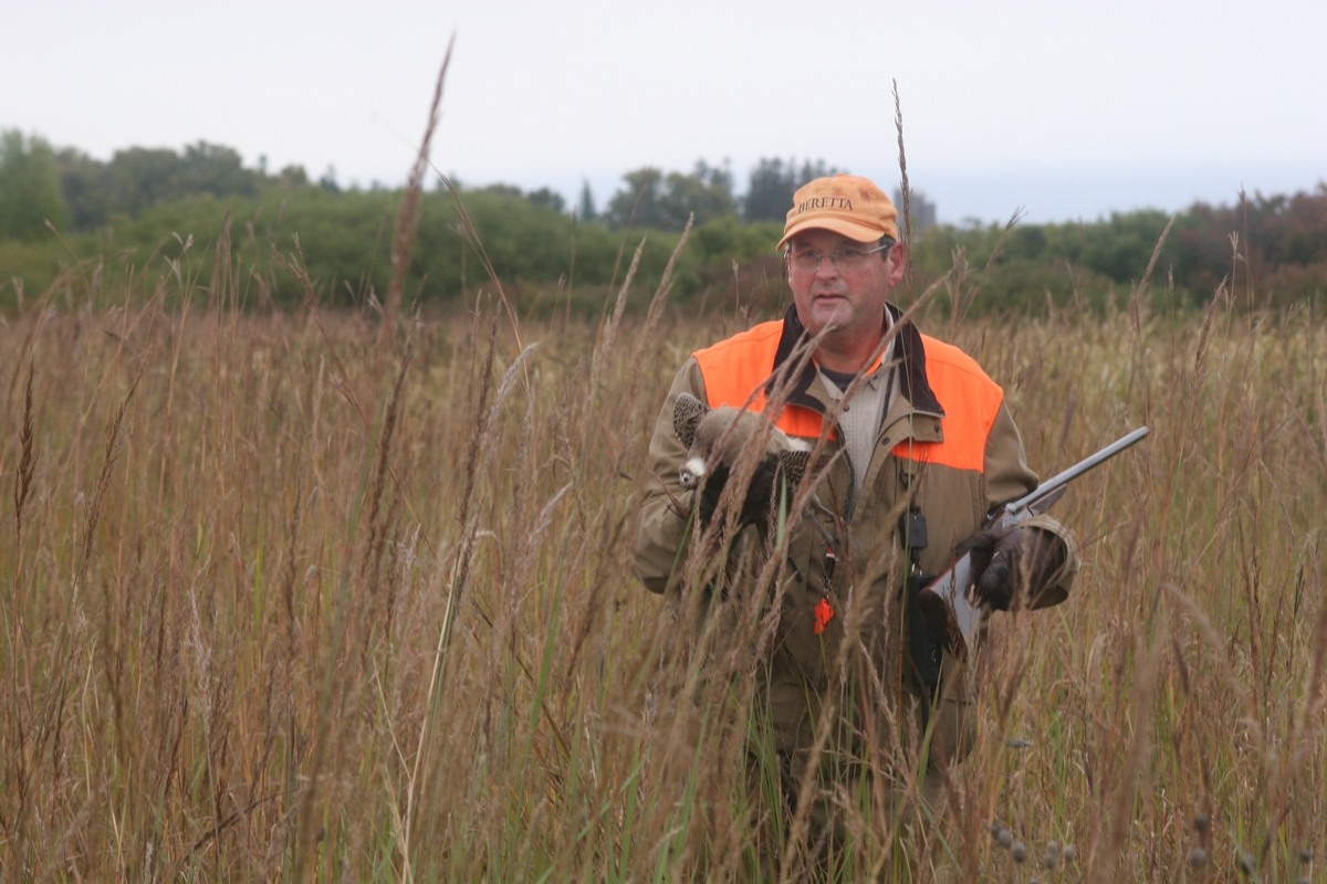 Group%204%20Field%20Mike%20M.%20w%20bird%205.jpg