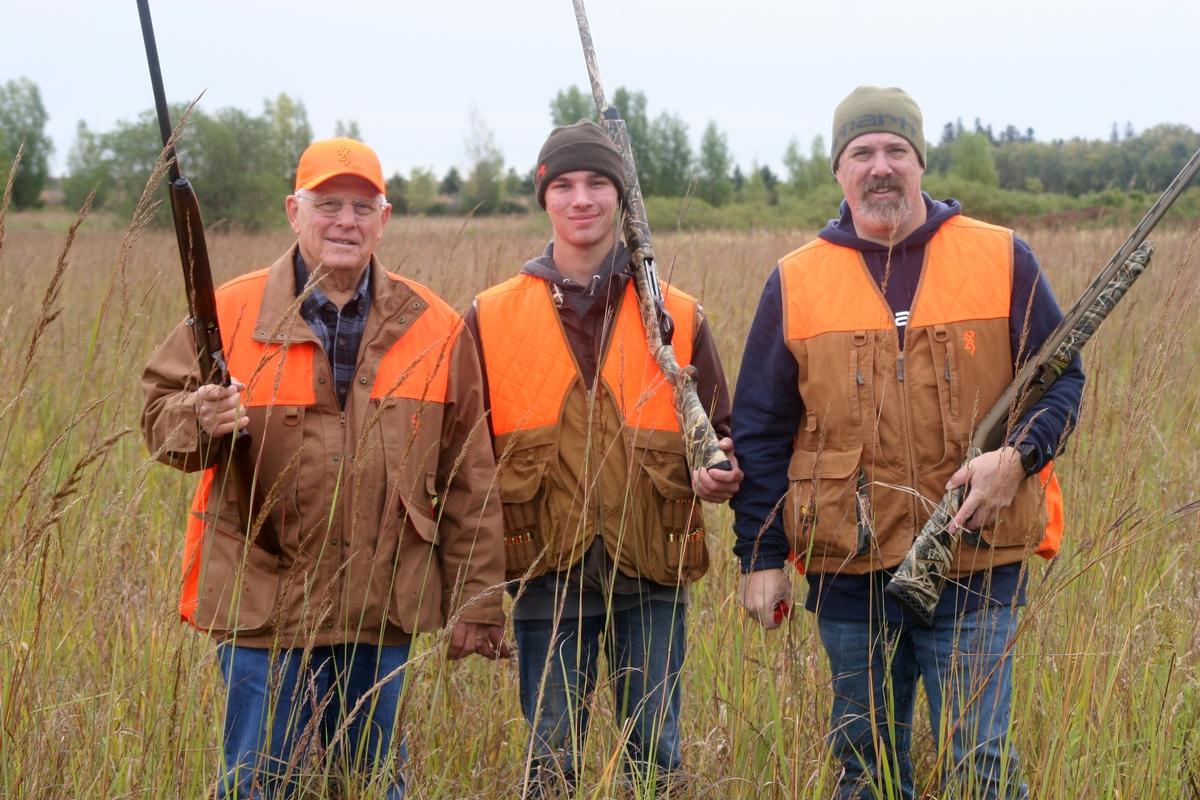 Group%205%20Field%20group%20pose%20SR.%20Jr.%20GS%201.jpg
