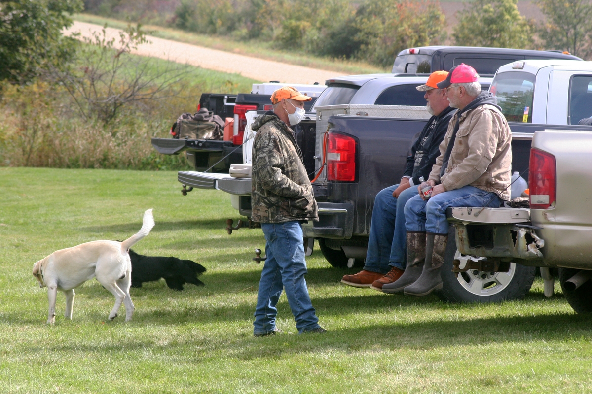 Jay%20Paul%20and%20one%20on%20tailgate.jpg