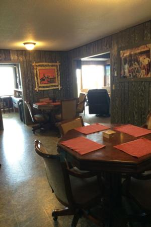 lakeshore-lodge-cabin-4.jpg
