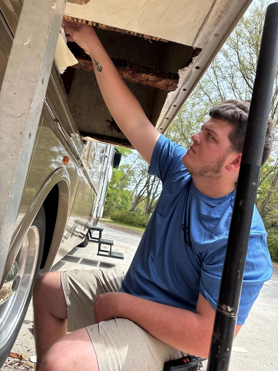 Mobile RV Repair in Central Florida
